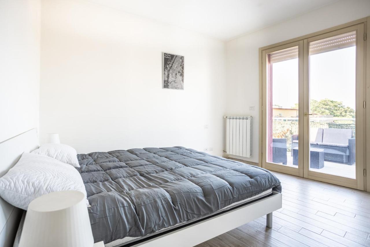 Urban Retreat -Private Parking+Terrace Appartement Rome Buitenkant foto