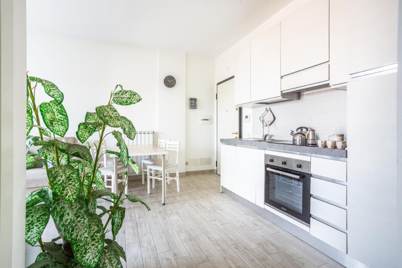 Urban Retreat -Private Parking+Terrace Appartement Rome Buitenkant foto